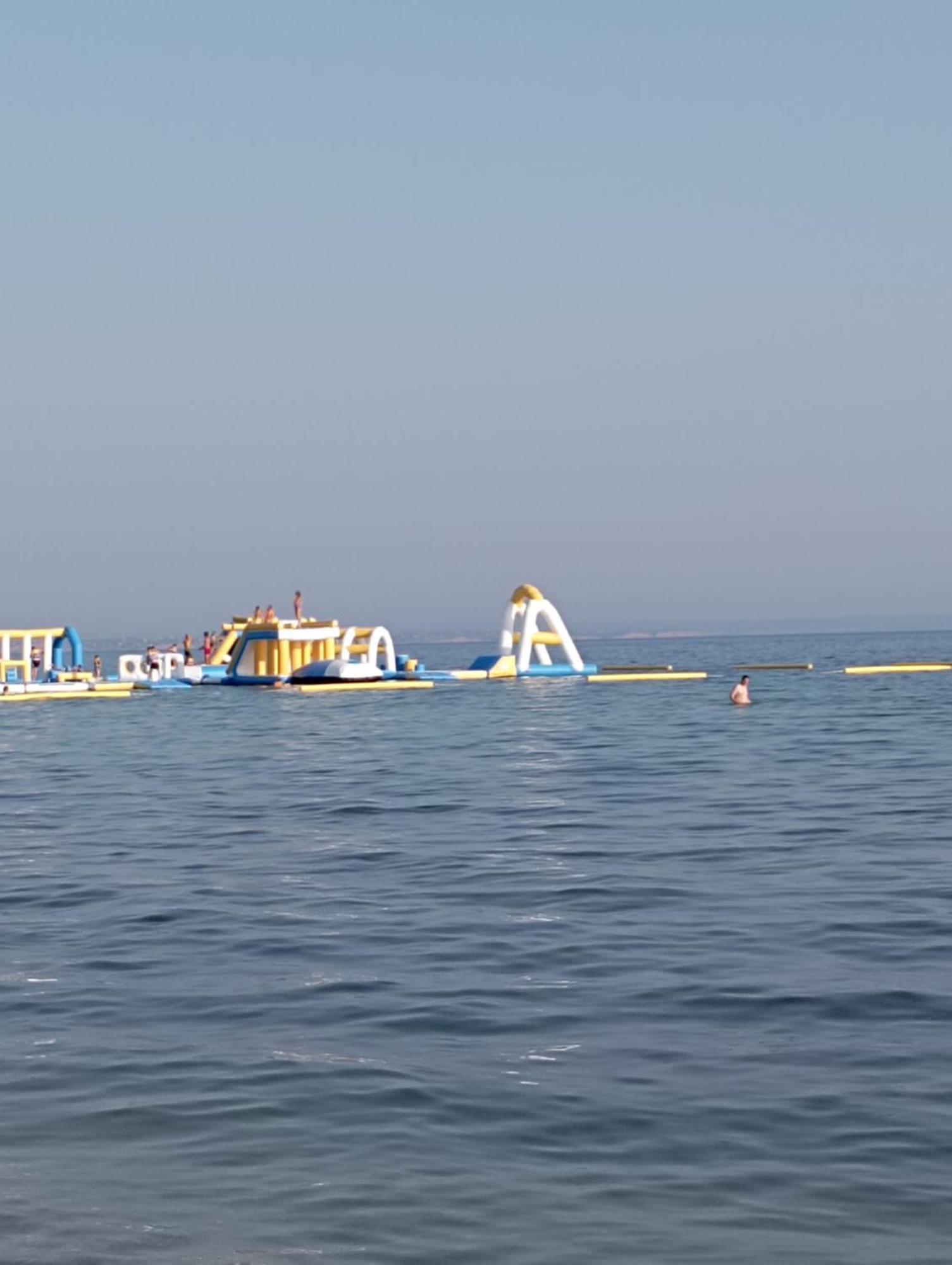 Райский Уголок Nea Moudania Exterior photo